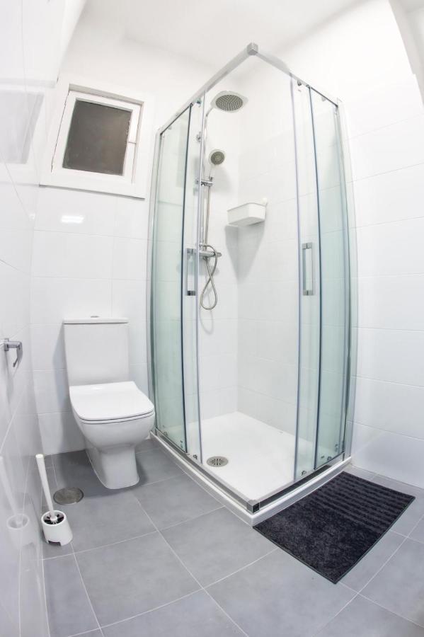 Moderno-Dinamico Vigo Exterior foto
